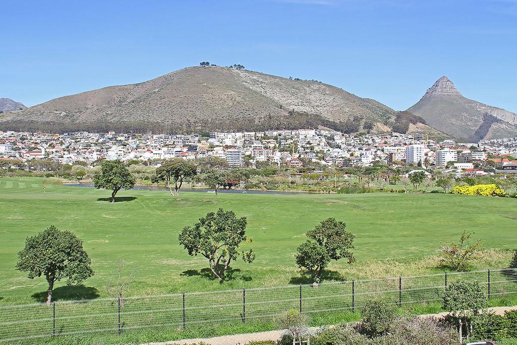 Vredenhof Self Catering Apartment Cape Town Exterior foto